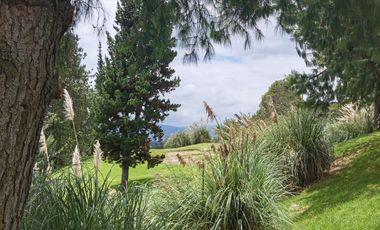 ¡Vive la tranquilidad que mereces en esta hermosa casa en Cajicá!!