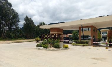 ¡Vive la tranquilidad que mereces en esta hermosa casa en Cajicá!!