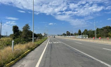 SE VENDE TERRENO COMERCIAL SECTOR TRAPEN ORILLA DE CARRETERA