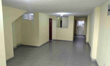 VENDO CASA RENTERA, DE TRES PISOS Y TERRAZA, EN TERRENO DE 75M2 EN TURUBAMBA DE MONJAS 2, SUR DE QUITO
