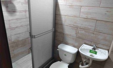 VENDO CASA RENTERA, DE TRES PISOS Y TERRAZA, EN TERRENO DE 75M2 EN TURUBAMBA DE MONJAS 2, SUR DE QUITO