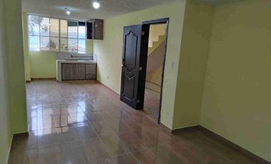 VENDO CASA RENTERA, DE TRES PISOS Y TERRAZA, EN TERRENO DE 75M2 EN TURUBAMBA DE MONJAS 2, SUR DE QUITO