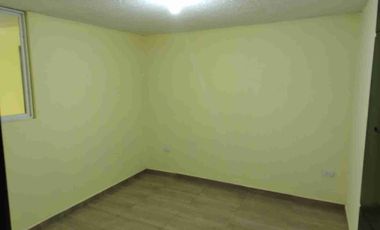 VENDO CASA RENTERA, DE TRES PISOS Y TERRAZA, EN TERRENO DE 75M2 EN TURUBAMBA DE MONJAS 2, SUR DE QUITO