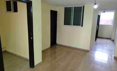 VENDO CASA RENTERA, DE TRES PISOS Y TERRAZA, EN TERRENO DE 75M2 EN TURUBAMBA DE MONJAS 2, SUR DE QUITO