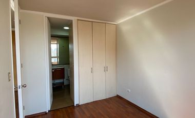 Departamento 1 dormitorio 1 baño Metro Moneda Lord Cochrane 139