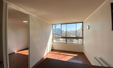 Departamento 1 dormitorio 1 baño Metro Moneda Lord Cochrane 139