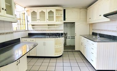 Casa Grande en Venta La Magdalena El Coral