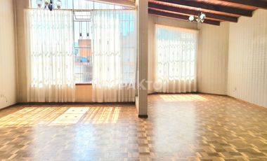 Casa Grande en Venta La Magdalena El Coral