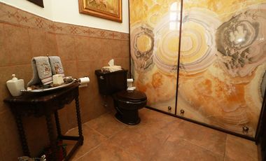 CASA EN VENTA EN HARAS CIUDAD ECOLÓGICA, 5 RECÁMARAS, GARAJE PARA 15 AUTOS, PUEBLA