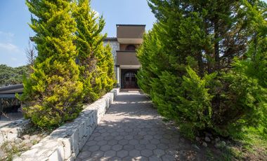 CASA EN VENTA EN HARAS CIUDAD ECOLÓGICA, 5 RECÁMARAS, GARAJE PARA 15 AUTOS, PUEBLA