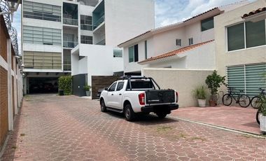CASA EN VENTA EN SANTA CRUZ BUENAVISTA, A 2 MINUTOS DE BOULEVARD ATLIXCO, LAS ÁNIMAS Y CALZADA ZAVALETA, 2 RECÁMARAS, PUEBLA