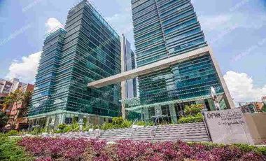 ¡¡Exclusiva Oficina en la milla de Oro!!