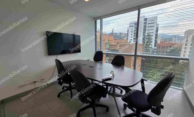 ¡¡Exclusiva Oficina en la milla de Oro!!