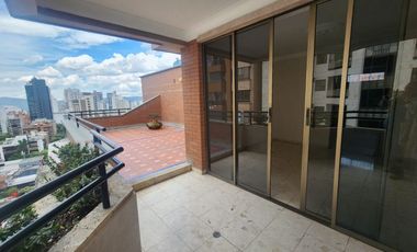 SE ARRIENDA APARTAMENTO CABECERA