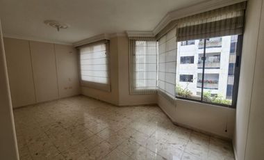 SE ARRIENDA APARTAMENTO CABECERA