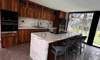 Moderna suite amoblada de renta