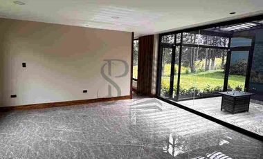 Moderna suite amoblada de renta