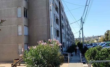ARRIENDO AÑO CORRIDO DEPARTAMENTO AMOBLADO