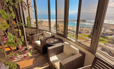 Amplio Departamento en venta con Vista unica y Excelente Ubicación 4 dormitorios Balneario sector Sur