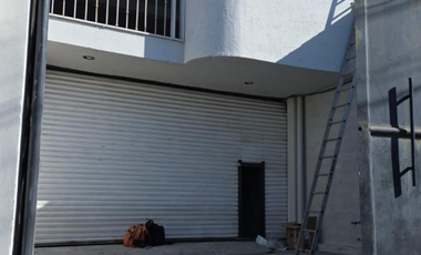 Amplia Bodega en renta muy cerca del mercado de Abastos