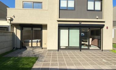 Arriendo casa nueva 3 dormitorios, sala estar 3 baños Temuco