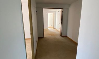 Vendo departamento muy amplio ideal para remodelar, excelente ubicación