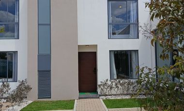 RENTO CASA EN CALIMAYA, ACCESO CONTROLADO.