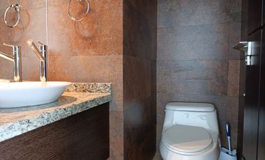 MUY LINDO DEPTO EN URB PRIVADA CUMBRES DEL VALLE EN CUMBAYA (Proximo al Scala)