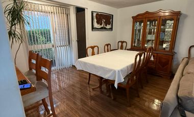 Arcos de la Hacienda Casa Con Ampliaciones a 2 minutos de la autopista México Queretaro