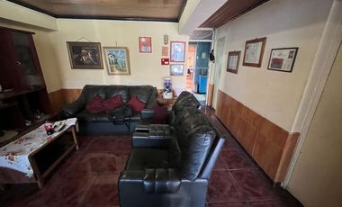 SE VENDE CASA, CERCANA METRO SAN RAMON