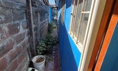 SE VENDE CASA, CERCANA METRO SAN RAMON