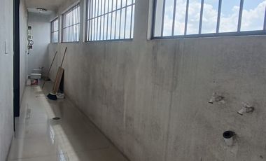 DEPARTAMENTO/PENTHOUSE EN RENTA CERCA DE PARQUE SIERRA MORELOS CON ESTACIONAMIENTO