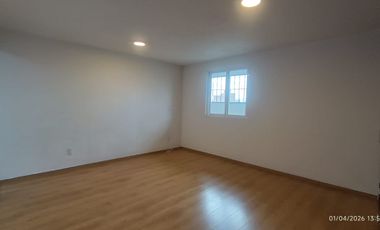 DEPARTAMENTO/PENTHOUSE EN RENTA CERCA DE PARQUE SIERRA MORELOS CON ESTACIONAMIENTO
