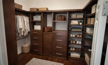 Elegante residencia en venta, Fraccionamiento Almendros