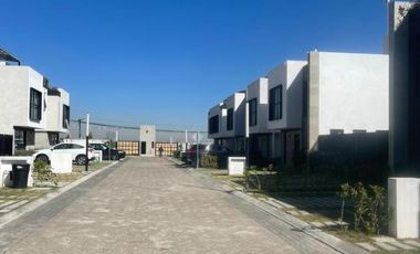 CASA EN RENTA, FRACCIONAMIENTO LA VISTA, CALIMAYA, METEPEC, 15 MIN. DE GALERIAS METEPEC