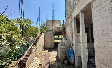 LAS CAÑADAS CASA EN VENTA EN OBRA NEGRA CON VISTA A CAMPO DE GOLF COTO ABEDULES