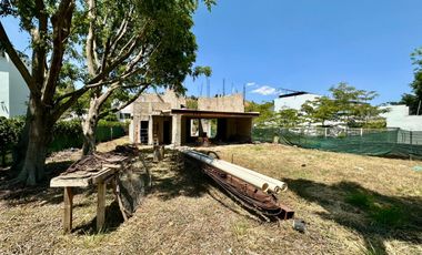 LAS CAÑADAS CASA EN VENTA EN OBRA NEGRA CON VISTA A CAMPO DE GOLF COTO ABEDULES