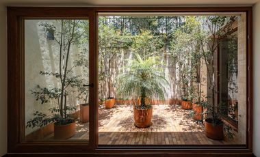 MODERNA CASA DE VENTA EN URB PRIVADA EN TUMBACO (SECTOR LA VIÑA ALTA)