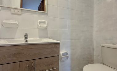 CASA Amplia y Cómoda EN RENTA sector Av. Abelardo J. Andrade