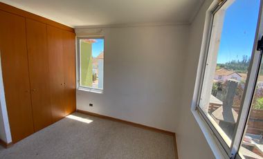 FyC arrienda amplia casa de 4 dormitorios en Faldeos de Curauma