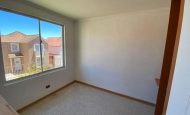 FyC arrienda amplia casa de 4 dormitorios en Faldeos de Curauma