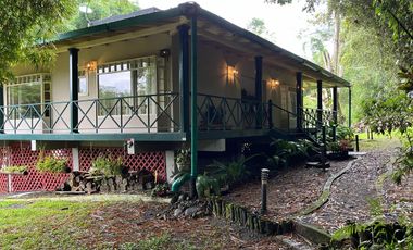 VENTA HOSTERIA SECTOR NANEGAL VIA NANEGALITO KM 7