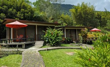 VENTA HOSTERIA SECTOR NANEGAL VIA NANEGALITO KM 7