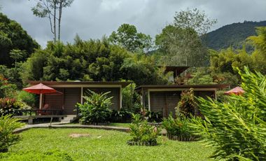 VENTA HOSTERIA SECTOR NANEGAL VIA NANEGALITO KM 7