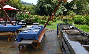 VENTA HOSTERIA SECTOR NANEGAL VIA NANEGALITO KM 7