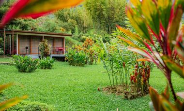 VENTA HOSTERIA SECTOR NANEGAL VIA NANEGALITO KM 7