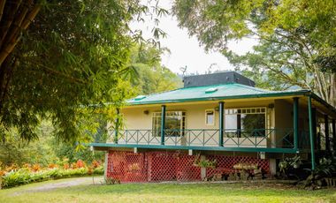 VENTA HOSTERIA SECTOR NANEGAL VIA NANEGALITO KM 7