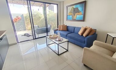 Casa Amoblada en Alquiler en ña Urbanización Porto Alegre, 3 Habitaciones, 3 Baños, Patio, Parqueo, Seguridad, Vía a la Costa