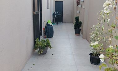Casa Amoblada en Alquiler en ña Urbanización Porto Alegre, 3 Habitaciones, 3 Baños, Patio, Parqueo, Seguridad, Vía a la Costa