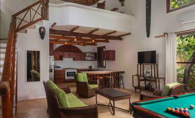 HERMOSA PROPIEDAD CON 2 CASAS Y 2 ALBERCAS PRIVADAS